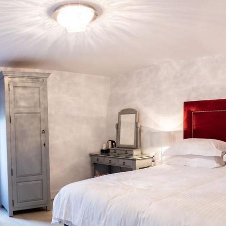 Bed and Breakfast Crondon Park Stock Esterno foto